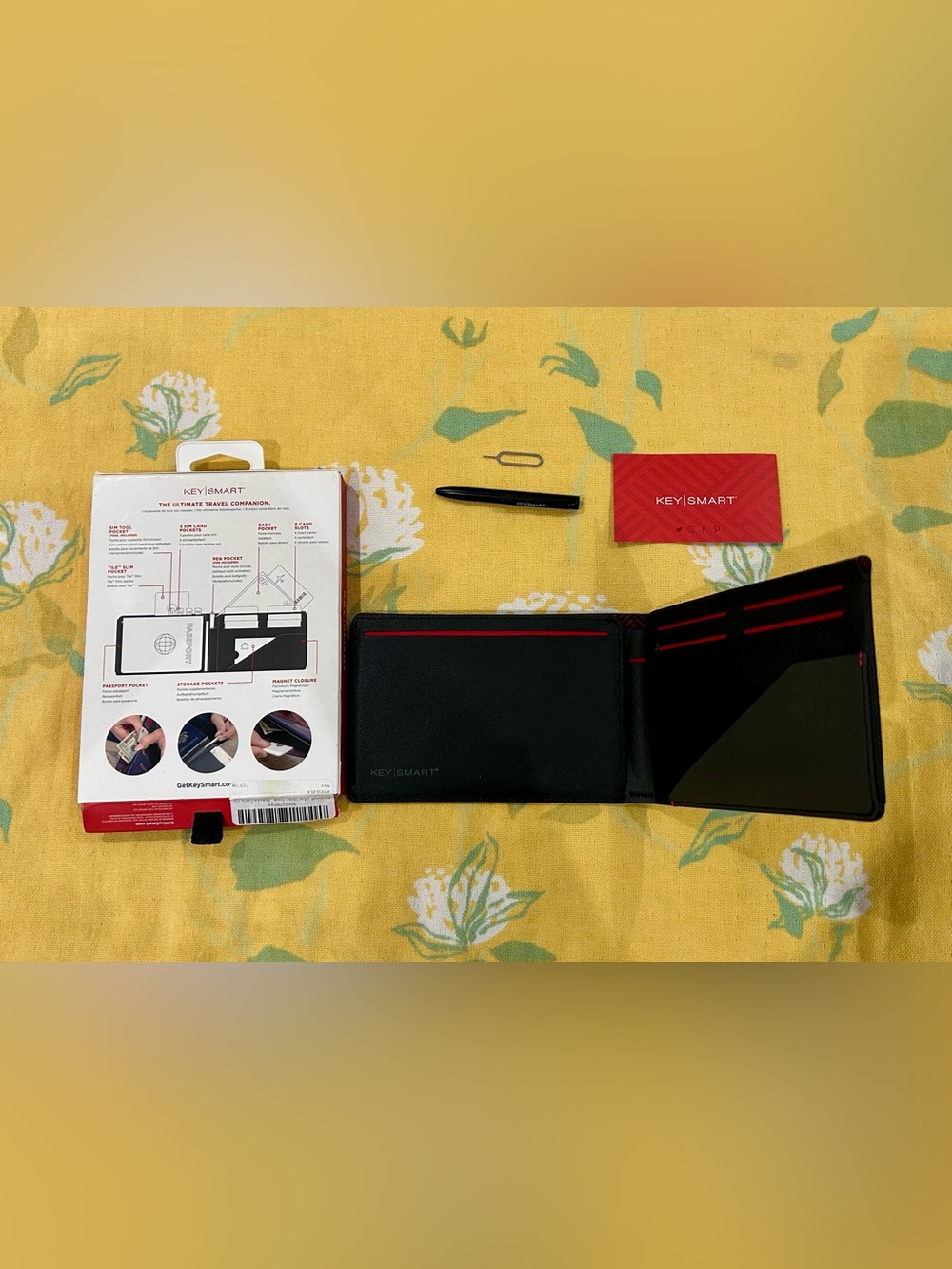 KeySmart Urban Passport RFID Travel Wallet Black New Complete w/ Box